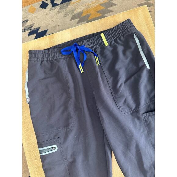 Figs Apac Performance Scrub Pants - Picture 2 of 7